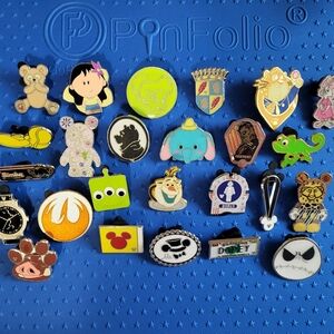 DISNEY TRADING PINS STARTER LOT - 25 Pins, No duplicates